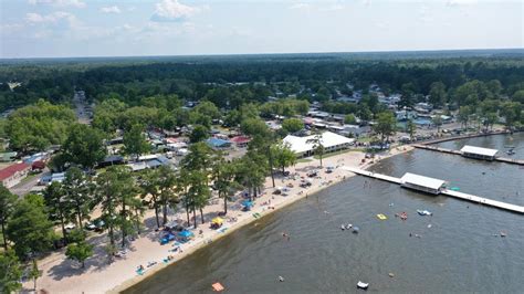 Camp clearwater white lake nc - Located on the beautiful shores of White Lake, Camp Clearwater is North Carolina’s largest family campground. Long considered the nation’s safest beach, White Lake’s 1,100 acres of crystal-clear water, white sandy bottom and gently sloping shores have made it a popular vacation spot for families from East Coast …